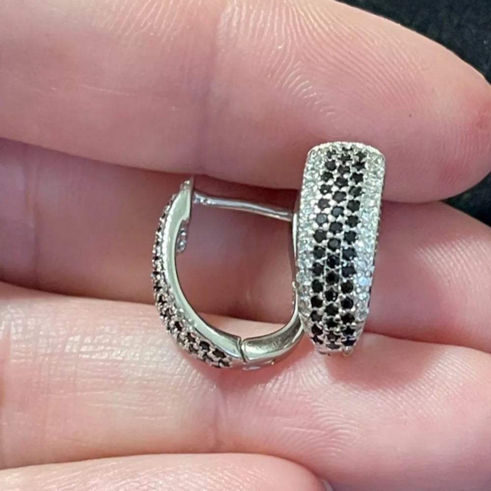 White gold white And black diamond earrings